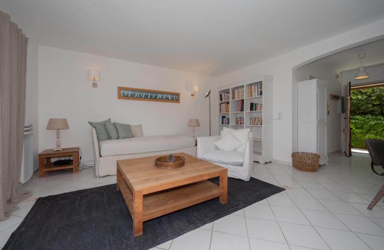 Hotel Font Mourier Cogolin Luaran gambar